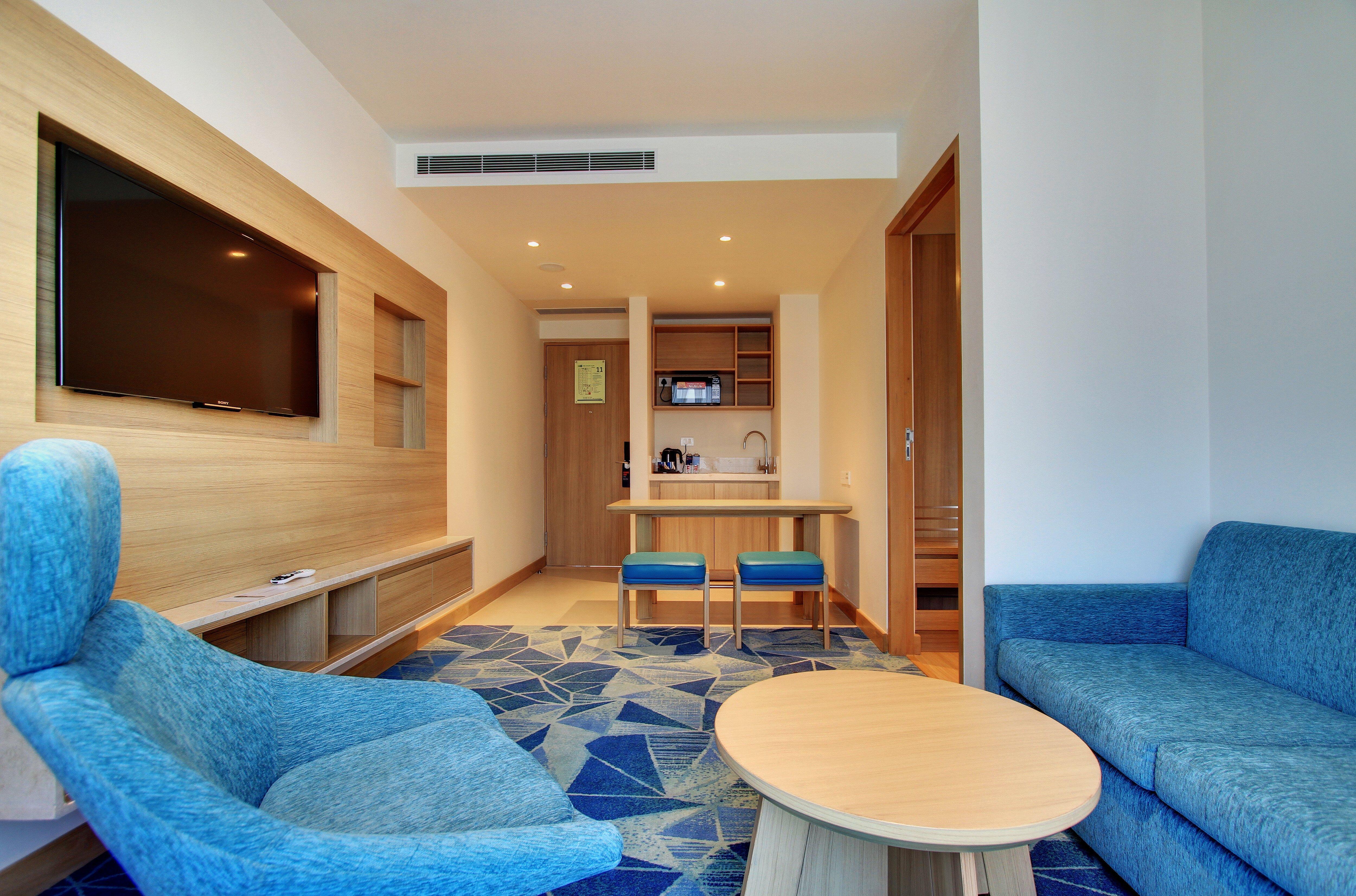 Holiday Inn Bengaluru Racecourse By Ihg Esterno foto Suite